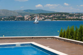 Stunning Villa More on the Island of Čiovo